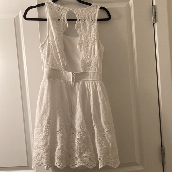 White eyelet Cotten dress- small - Picture 2 of 2